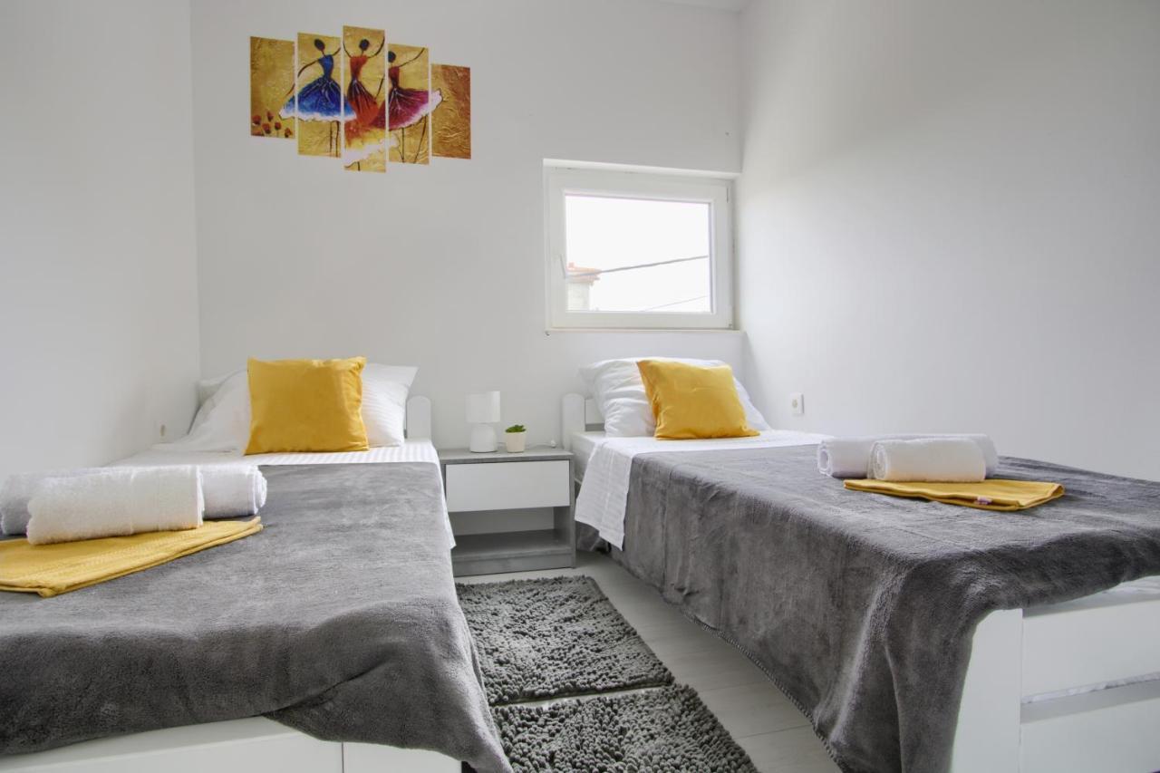 Apartments Villa Mihaela Banj Экстерьер фото