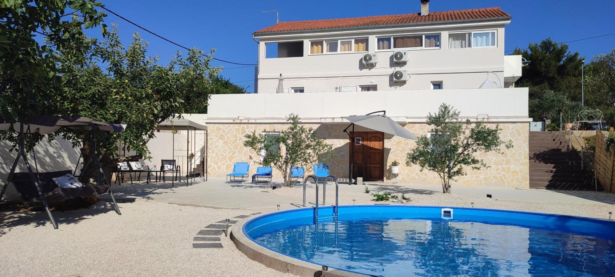 Apartments Villa Mihaela Banj Экстерьер фото