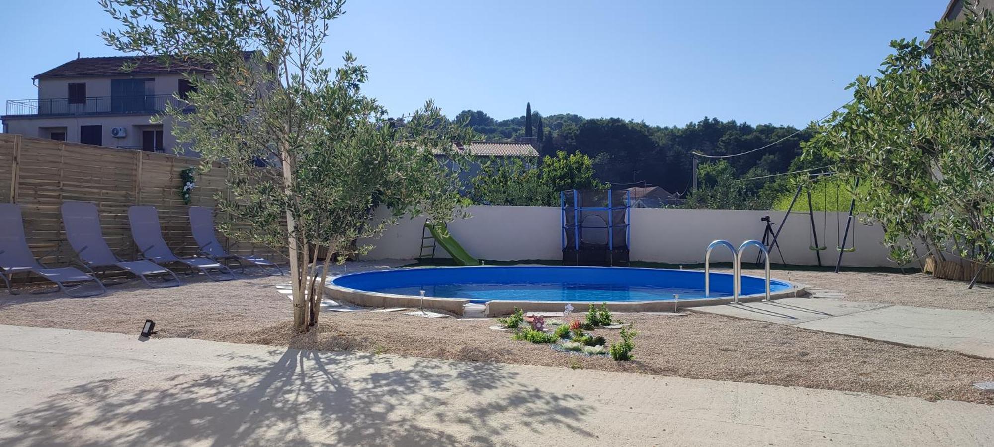 Apartments Villa Mihaela Banj Экстерьер фото