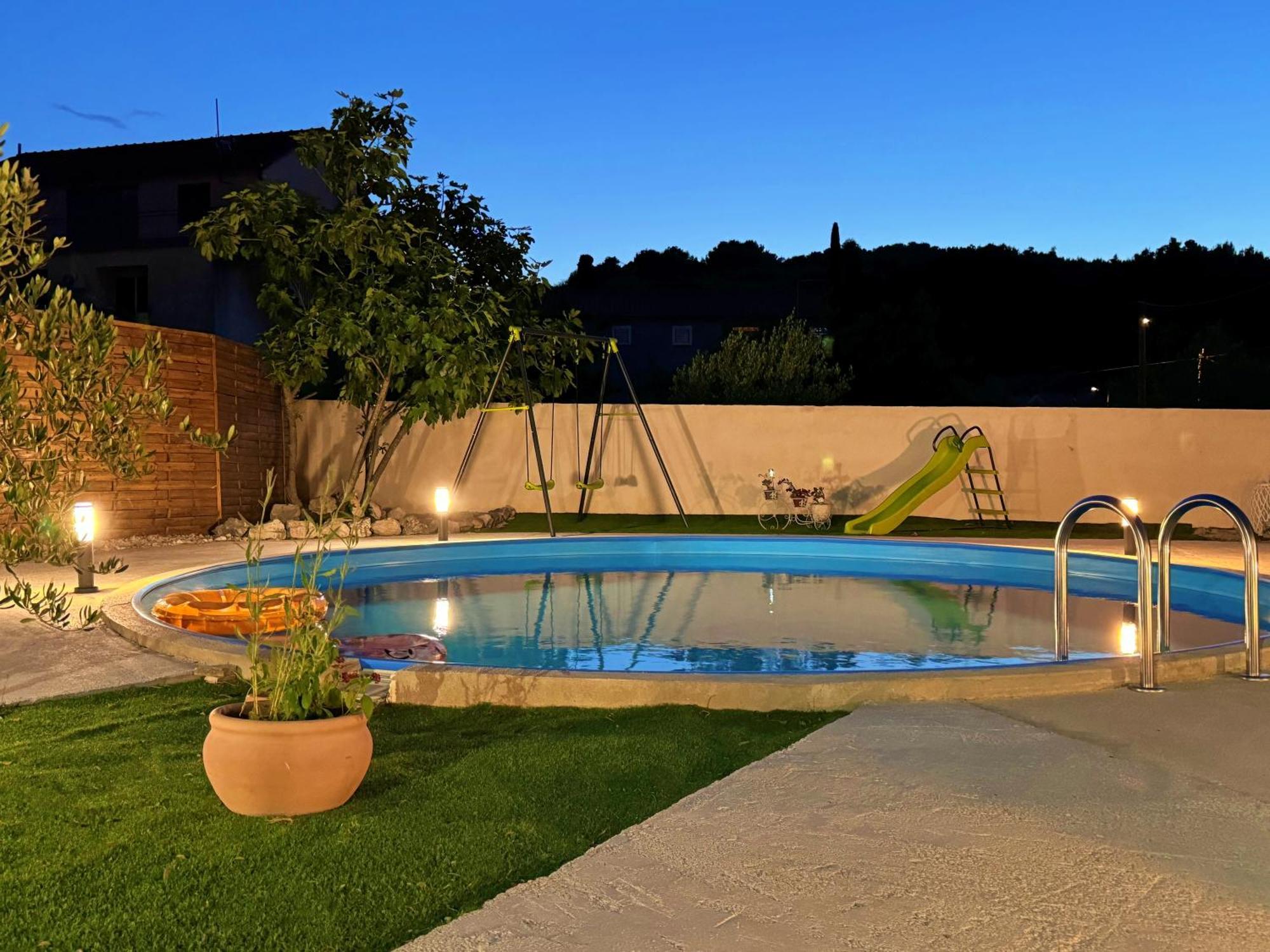 Apartments Villa Mihaela Banj Экстерьер фото