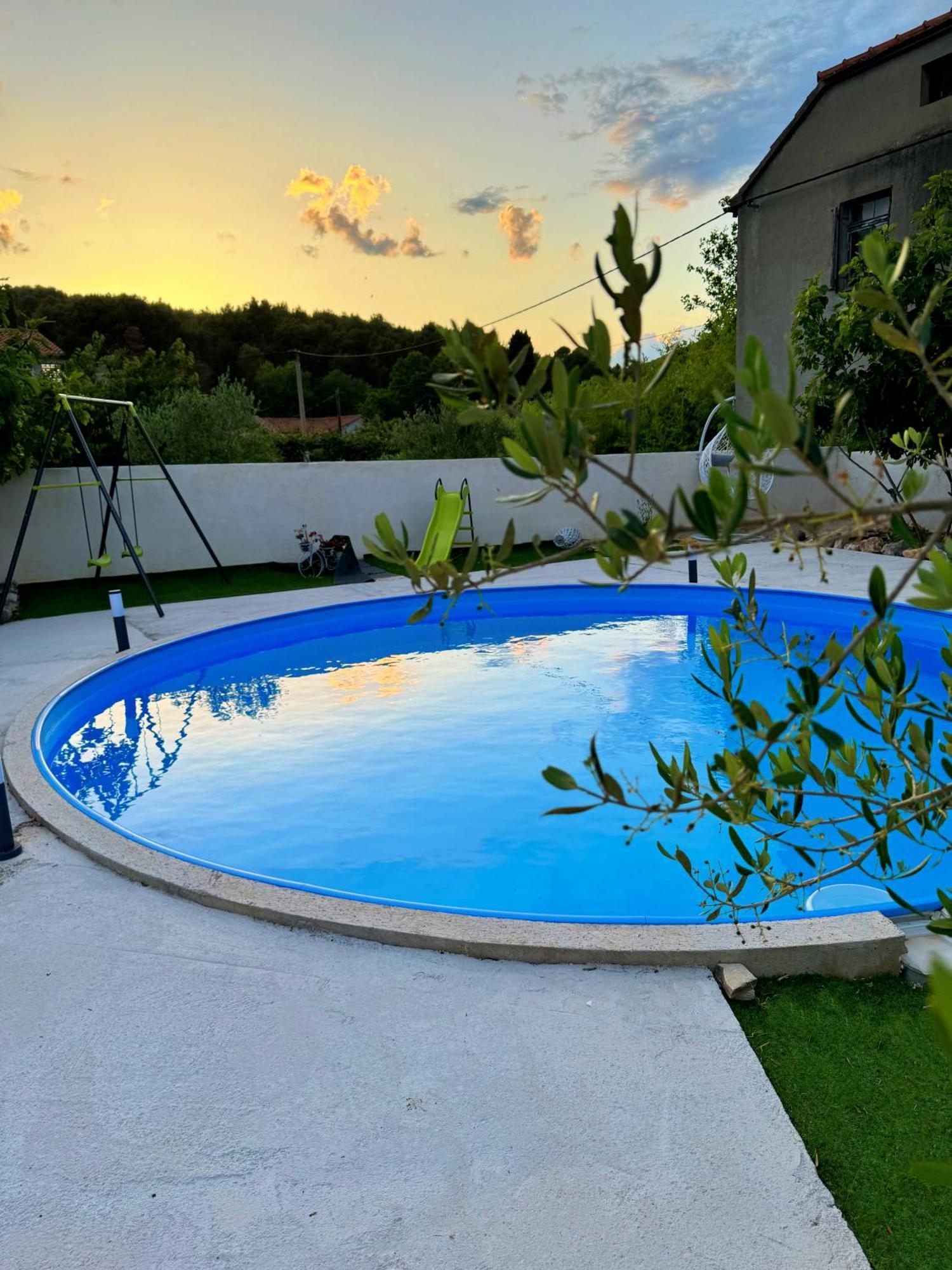 Apartments Villa Mihaela Banj Экстерьер фото